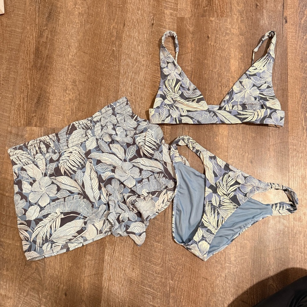 O'Neill Blue and Cream 3 piece bikini set